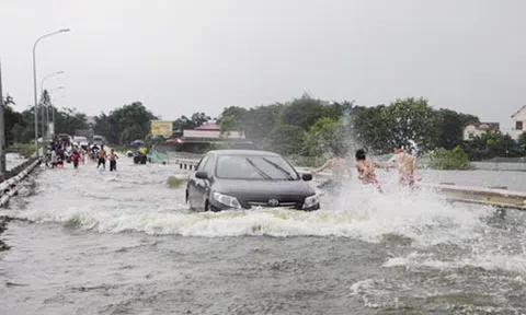 Ngoại thành Hà Nội ngập cả tháng, Ban Chỉ đạo thiên tai ra công điện khẩn